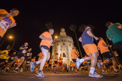 Arranca la XXXII Carrera Nocturna del Guadalquivir KH7 Virtual que puede correrse de forma online desde el jueves hasta el domingo