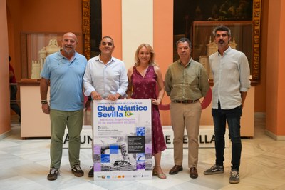 El Ayuntamiento acoge la presentación de la IX Travesía río Guadalquivir Club Náutico Sevilla, a beneficio de la Fundación Vicente Ferrer