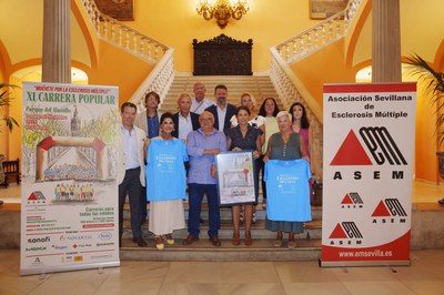 Presentación en el Ayuntamiento de Sevilla de la 11ª Carrera Popular "Muévete contra la Esclerosis Múltiple".