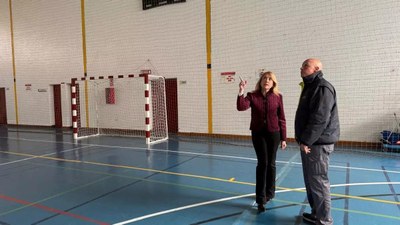 El Ayuntamiento impermeabiliza la cubierta del pabellón del Centro Deportivo Mar de Plata
