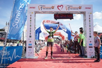 Lee Grantham y Beatriz Delgado reinan en el VI Doñana Trail Marathon