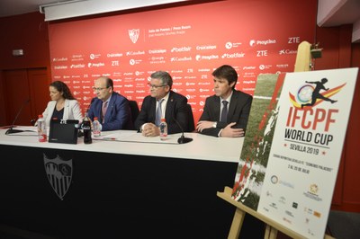 Imagen de la presentación del cartel de la IFCPF World Cup de Fútbol 7.