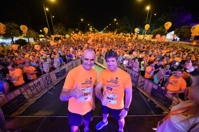 Éxito de participación en la KH-7 Nocturna del Guadalquivir con alrededor de 21.000 participantes en la que se han impuesto Manuel Rosa y Raquel Hernández