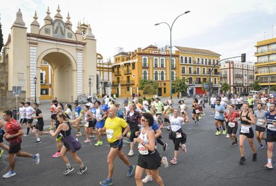 Inscripción abierta para la Carrera Casco Antiguo Caixbank, junto a Asaenes