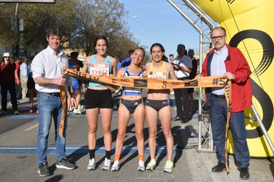 Jaset Velázquez y Carmen Gutiérrez Peña ganan la Carrera Popular del Tamarguillo, novedad dentro del circuito #Sevilla10 del IMD y que ha contado con 8.000 participantes e implicado a los barrios del Distrito Este-Alcosa-Torreblanca  