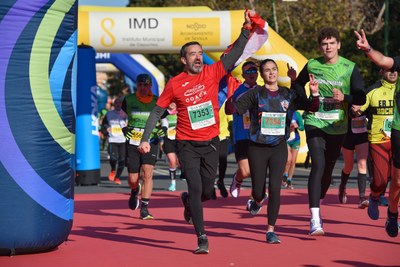 El Medio Maratón de Sevilla agota dorsales y bate récords de participación, extranjeros y mujeres