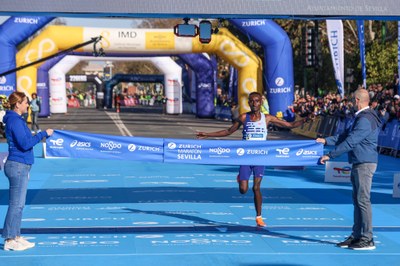 Nueva lluvia de récords en el Zurich Maratón de Sevilla, mejor marca mundial del año y sexto de todos los tiempos